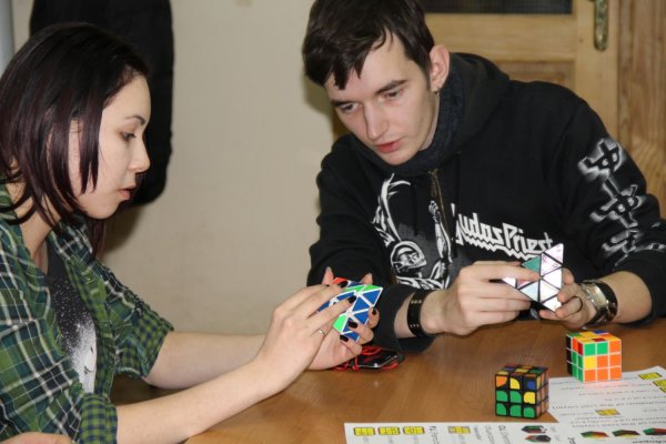 Як збирати кубик Рубіка? 26 листопада 2014 року